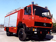 FIRE ENGINE WITH TANK
